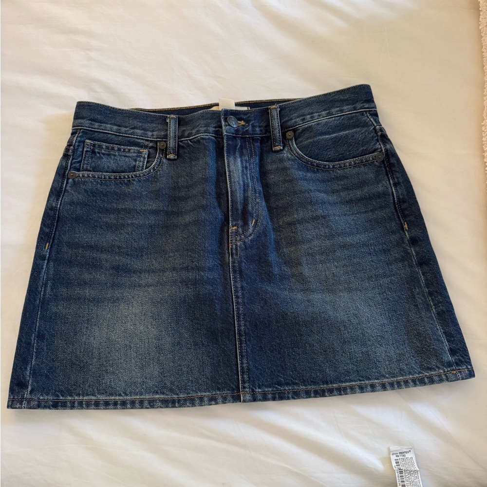 Madewell Denim Skirt Dark Wash Size 26